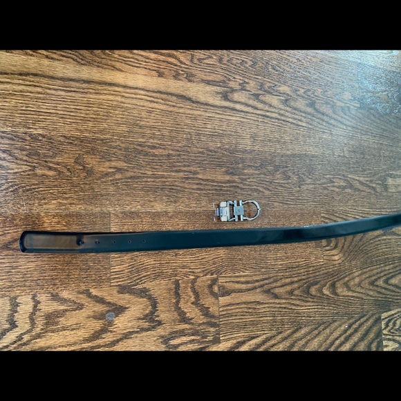 Men’s Salvatore Ferragamo reversible belt - Picture 2 of 6